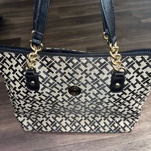 Tommy Hilfiger bag (authentic)